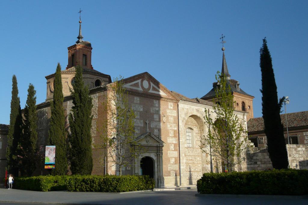 Hotel Ciudad De Alcala Alcalá de Henares Exterior foto